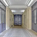 Urbanflat 09 - Stylish Duplex On Champs-elysees Apartman