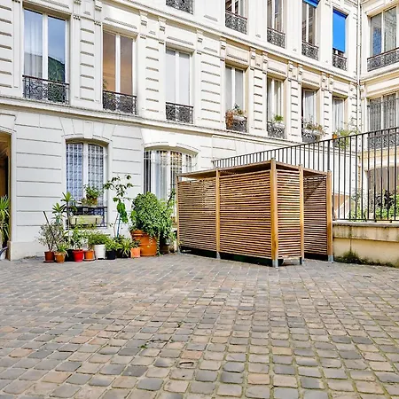 아파트 Urbanflat 09 - Stylish Duplex On Champs-elysees 파리